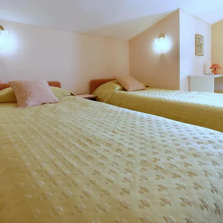 Дом отдыха Nevena By Rent Istria *