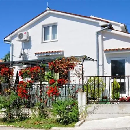 Nevena By Rent Istria